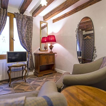 Apartamento Il Nido Di San Stae Venecia Exterior foto