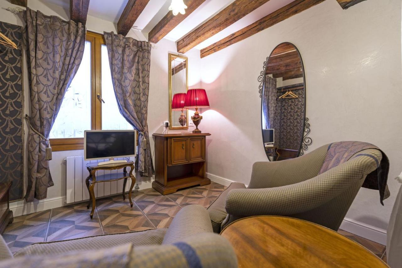 Apartamento Il Nido Di San Stae Venecia Exterior foto